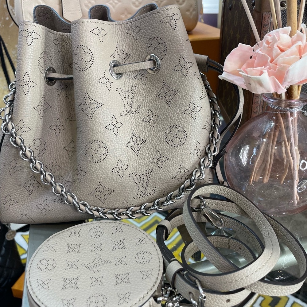 Bella Louis Vuitton.